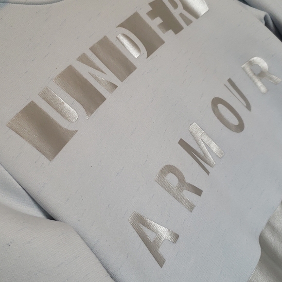 Under Armour Sweater - Picture 2 of 4